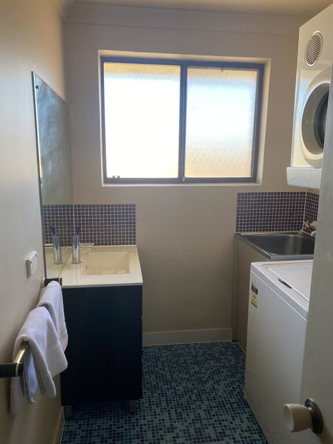 Snowgate Motel + Apartments - Southport Accommodation 3