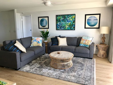 Solnamara Beachfront Apartments - Southport Accommodation 3