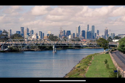Spectacular River Views In Fabulous Footscray. - Southport Accommodation 0
