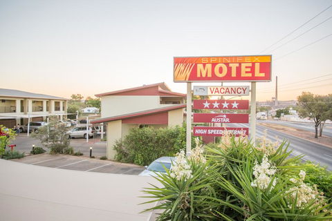 Spinifex Motel And Serviced Apartments - Southport Accommodation 3