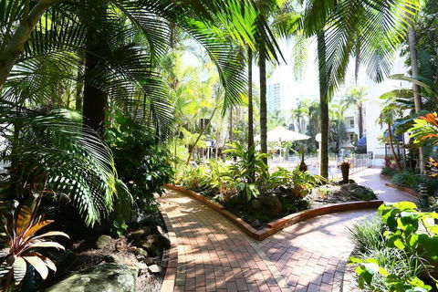 St Tropez Resort - Southport Accommodation 2