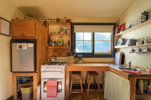 Stringer's Cottage - Southport Accommodation 2
