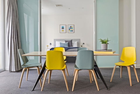 Stunning, Central Huge CBD Pad, Free WiFi, Netflix - Accommodation Southport 0