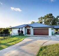 Sunset Retreat Airlie Beach Rural Getaway - Southport Accommodation