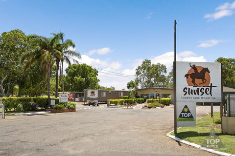 Sunset Top Tourist Park - Southport Accommodation 0