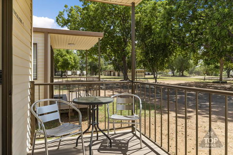Sunset Top Tourist Park - Southport Accommodation 3