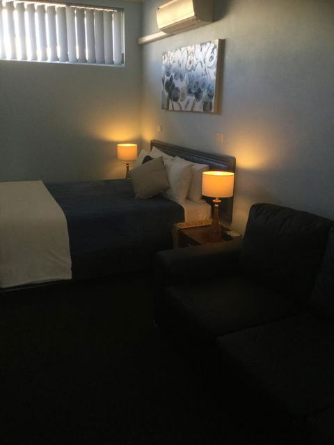 Tall Timbers Motel - Southport Accommodation 0