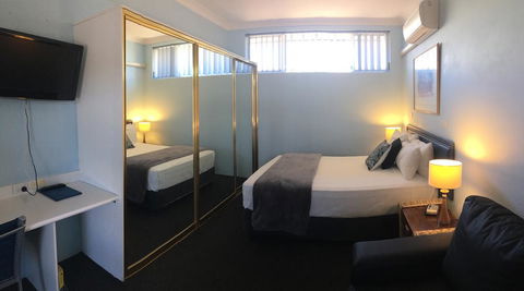Tall Timbers Motel - Southport Accommodation 3
