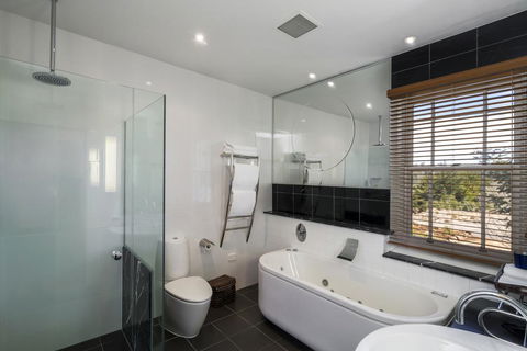 Tarraleah Lodge - Southport Accommodation 3