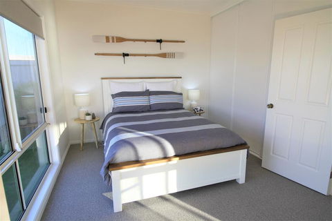 The Beach House - Point Turton - Southport Accommodation 2