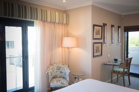 The Beach House At Bayside - Southport Accommodation 2