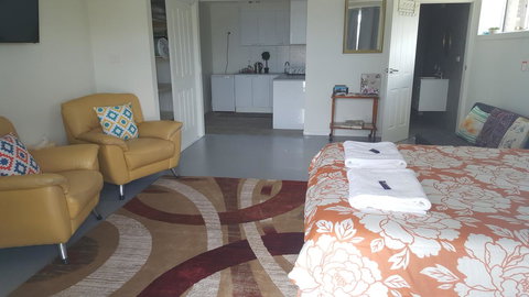 AppleBay Guest House - Accommodation Southport 14