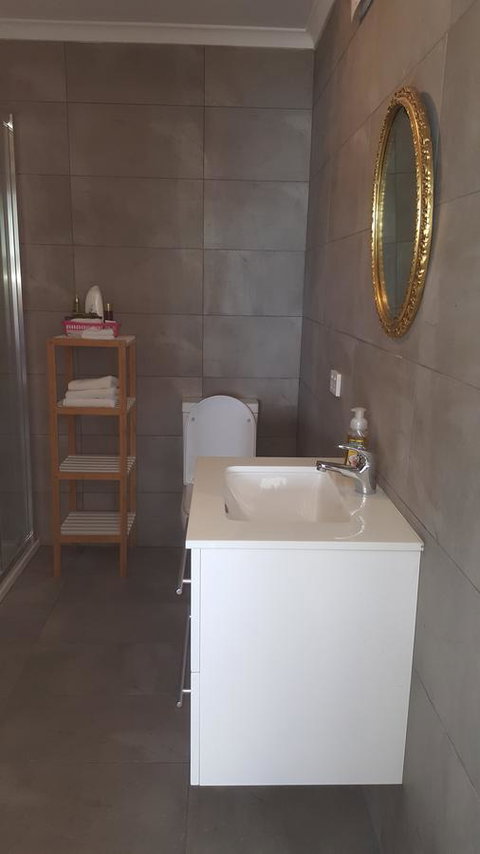 AppleBay Guest House - Accommodation Southport 9