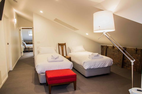 Ratho Farm - Southport Accommodation 11