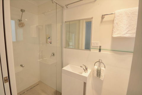 55 On Henry Street - Southport Accommodation 3