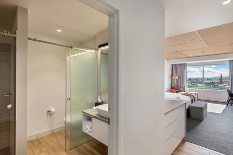 Peppers Silo - Southport Accommodation 24
