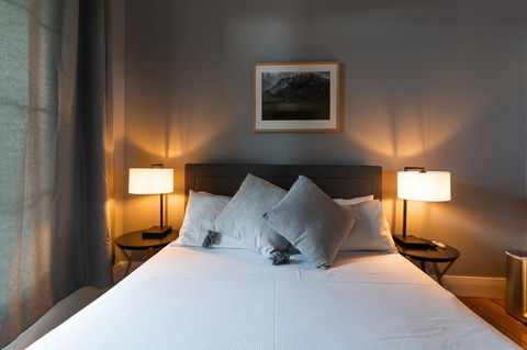 The Tasmanian Inn - Southport Accommodation 3