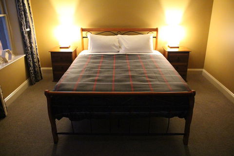 The Tasmanian Inn - Southport Accommodation 9