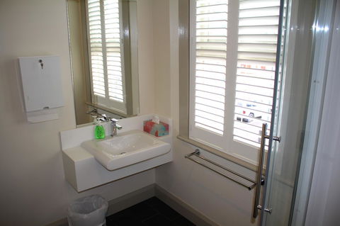 The Tasmanian Inn - Southport Accommodation 32