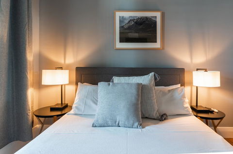 The Tasmanian Inn - Southport Accommodation 2