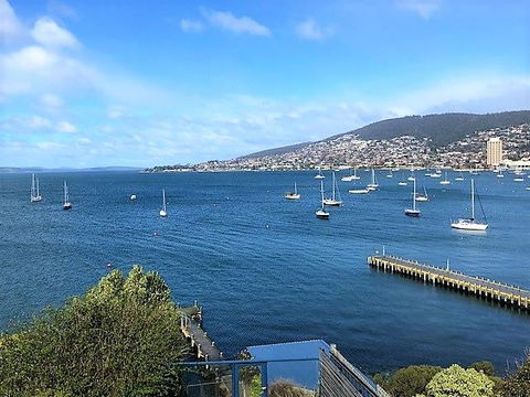 My Hobart Stay - Holiday Rentals - Southport Accommodation 0