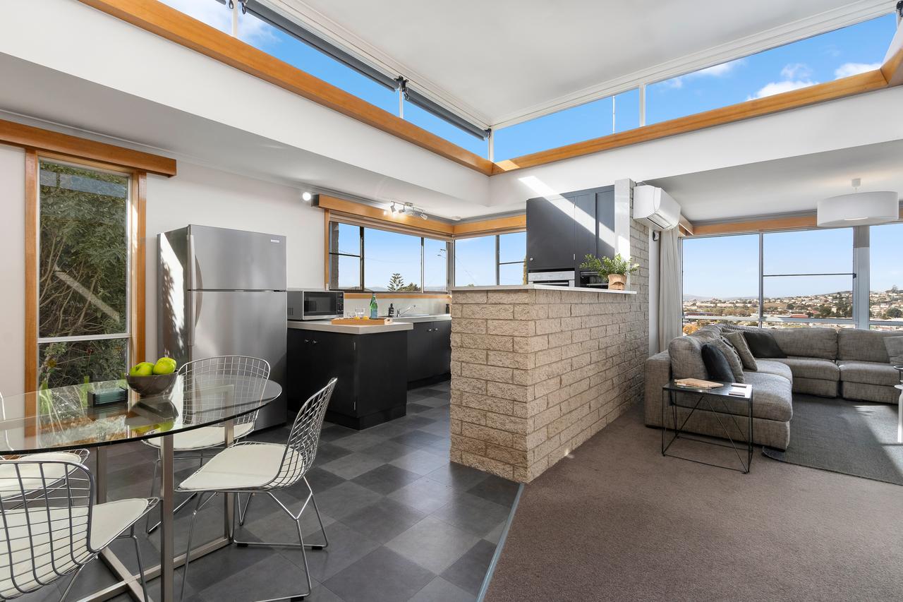 Montrose TAS Southport Accommodation