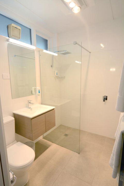 Bridge Hotel - Southport Accommodation 9