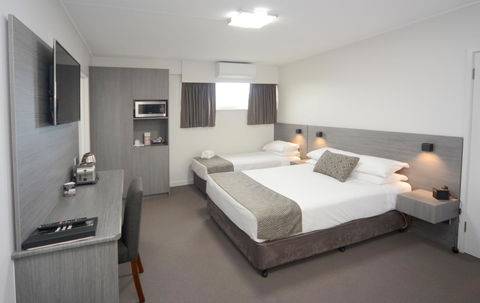 Bridge Hotel - Southport Accommodation 6