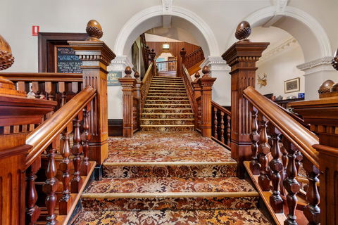 Empire Hotel Queenstown - Southport Accommodation 20