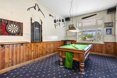 Empire Hotel Queenstown - Southport Accommodation 17