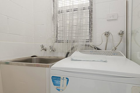 Aruba Apartments - Accommodation Southport 6