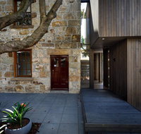 Blue Magnolia - Southport Accommodation