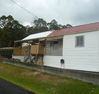 Riders Hut - Derby - Southport Accommodation