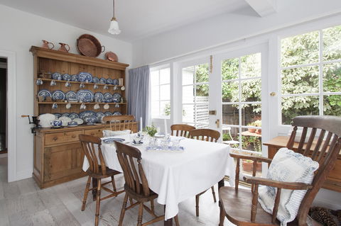 White Dove Cottage Bed And Breakfast - Southport Accommodation 5