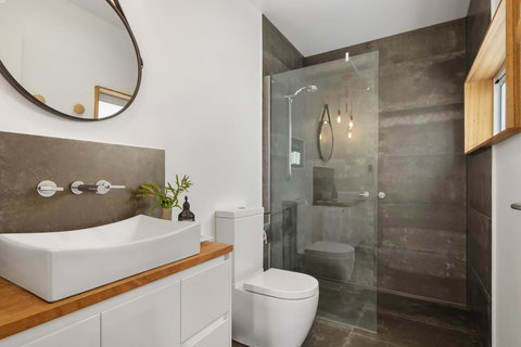 Apartment No 1 - Accommodation Southport 26