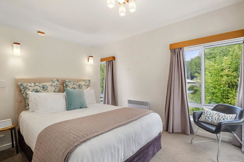 Apartment No 1 - Accommodation Southport 1