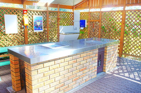 Strahan Beach Tourist Park - Southport Accommodation 6