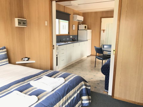 Strahan Beach Tourist Park - Southport Accommodation 3