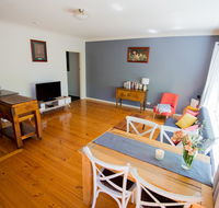 Flora Hill Creek Views - Southport Accommodation