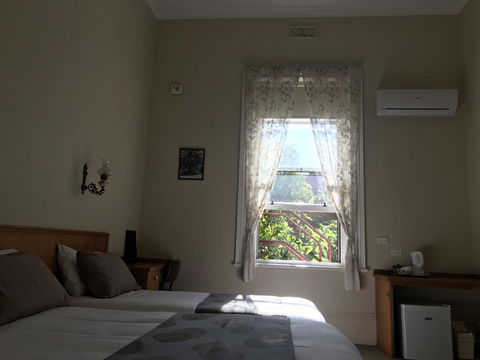 Campbell St Lodge - Southport Accommodation 13