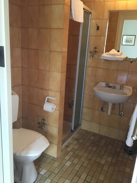 Campbell St Lodge - Southport Accommodation 18