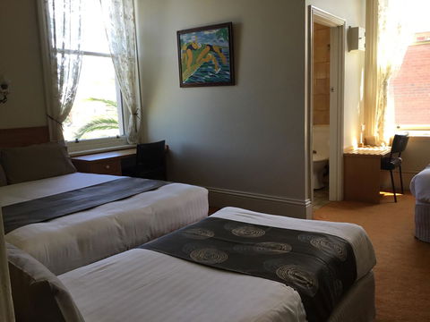 Campbell St Lodge - Southport Accommodation 22