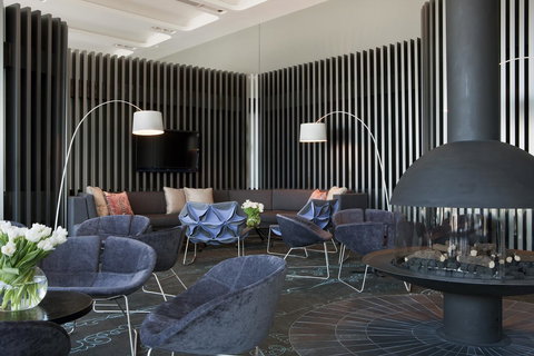 Crown Metropol Melbourne - Accommodation Southport 9