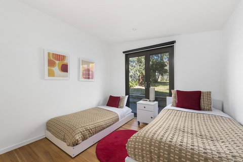 Apollo Bay Cottages - Accommodation Southport 15