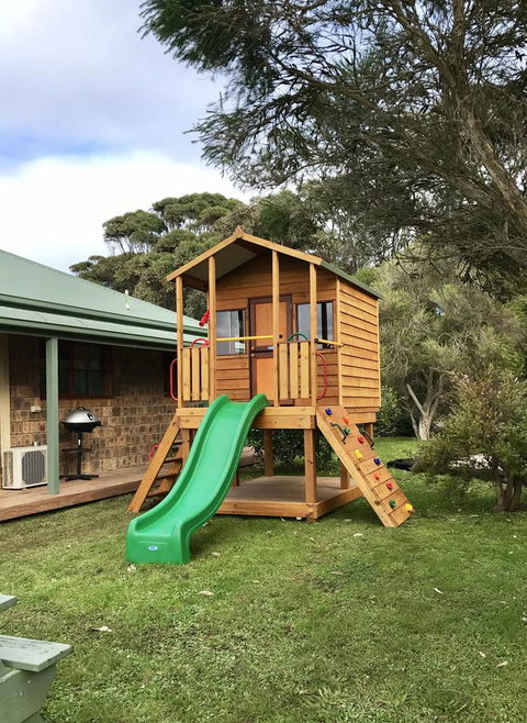 Apollo Bay Cottages - Accommodation Southport 5