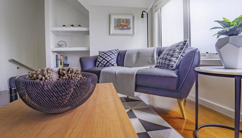 Bayview Loft - Southport Accommodation 0