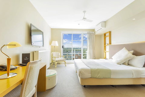 Deep Blue Hotel & Hot Springs - Accommodation Southport 41