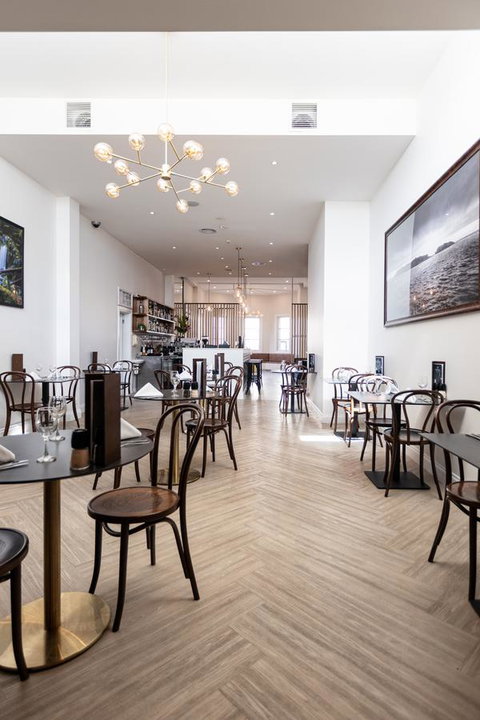 Deep Blue Hotel & Hot Springs - Accommodation Southport 4