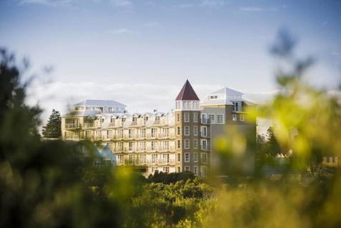 Deep Blue Hotel & Hot Springs - Accommodation Southport 0