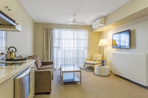 Deep Blue Hotel & Hot Springs - Accommodation Southport 42